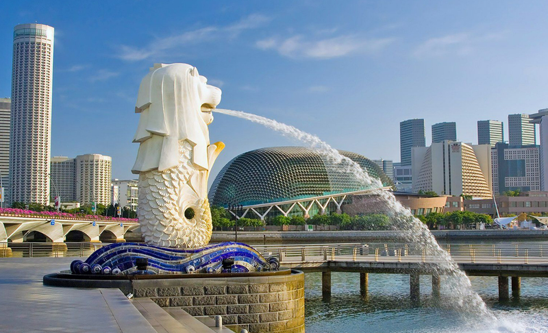 Merlion Fountain in Singapore images
