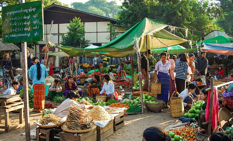 Nyang-U Market in myanmar images