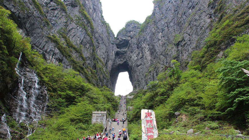 Mt. Tianmenshan in Zhangjiajie images