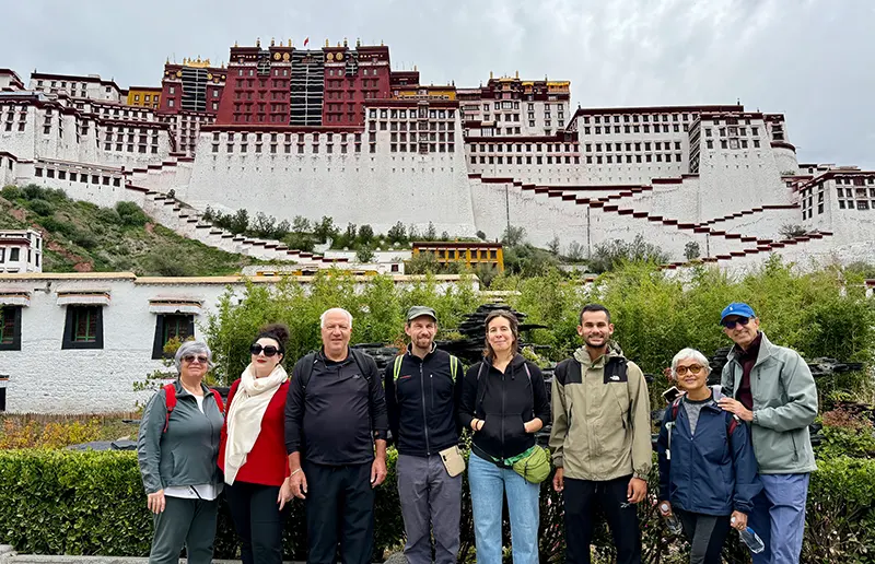 Visiting Tibetan Attractions